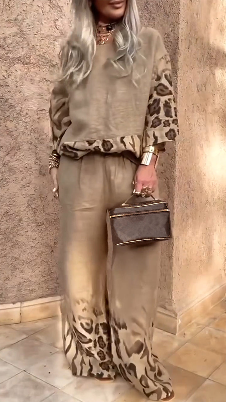 Γυναικείο casual κοστούμι από βαμβάκι και λινό με λεοπάρ τύπωμα και στρογγυλή λαιμόκοψη