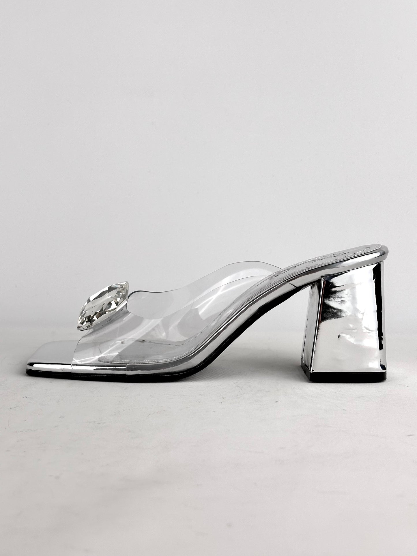 Καλοκαίρι 2025, τετράγωνη μύτη, χοντρό τακούνι, διαφανές, κρύσταλλο, ψηλοτάκουνο