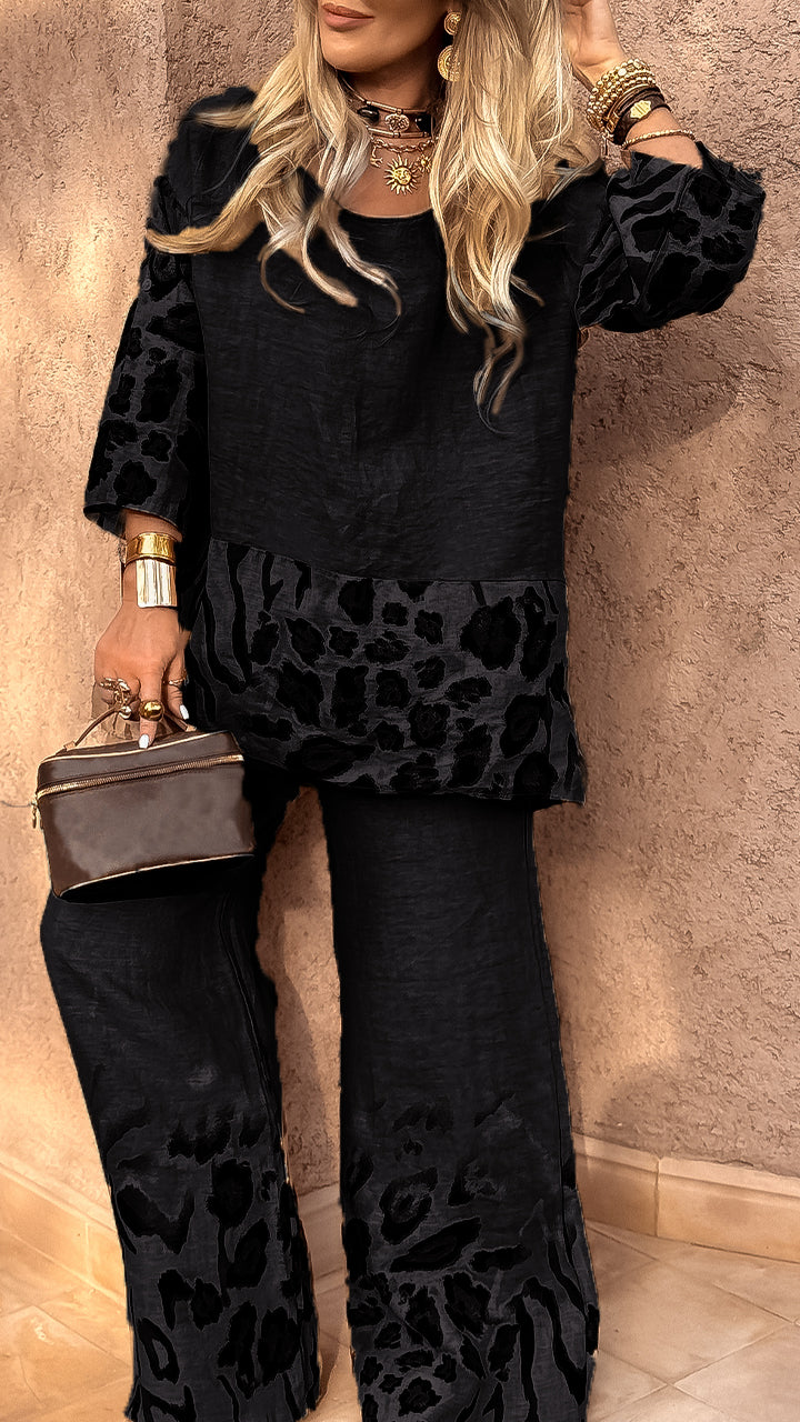 Γυναικείο casual κοστούμι από βαμβάκι και λινό με λεοπάρ τύπωμα και στρογγυλή λαιμόκοψη