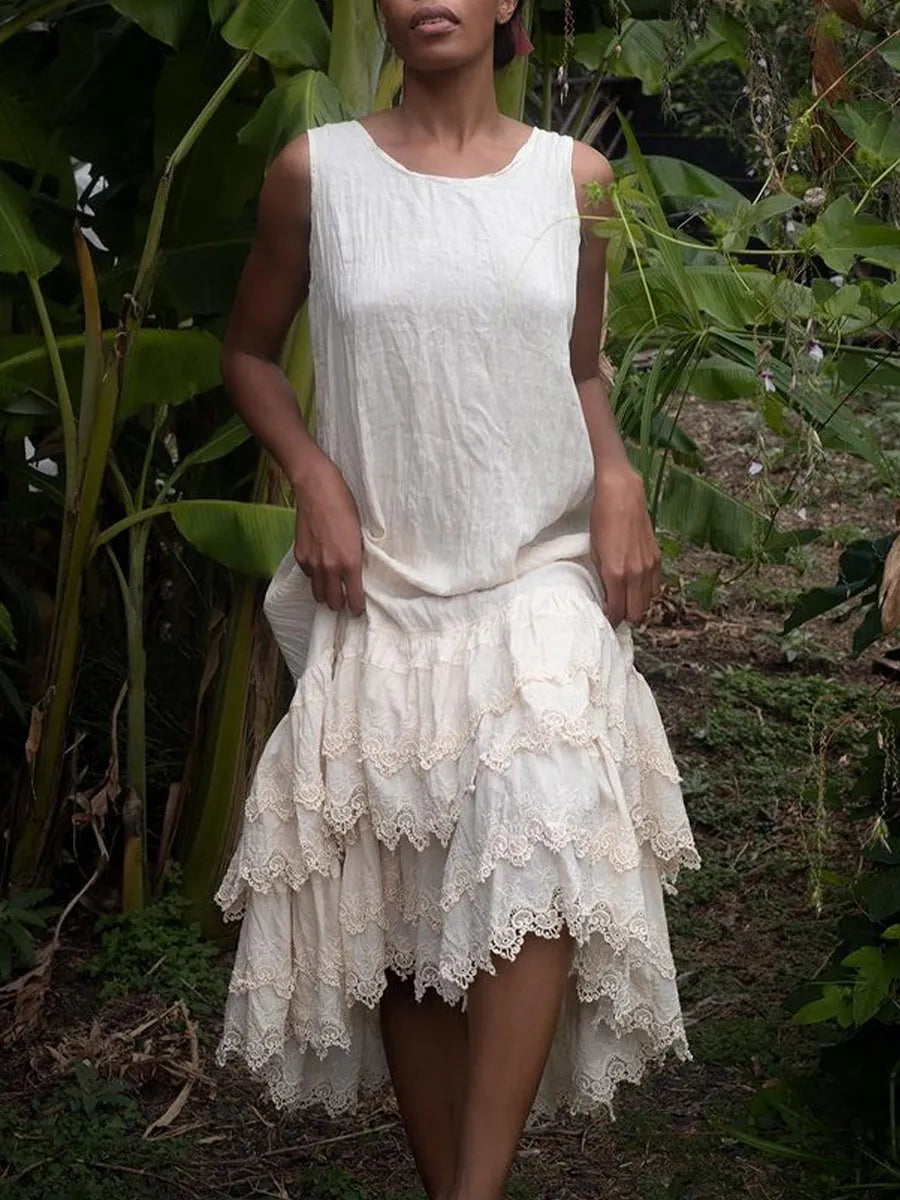 Μονόχρωμο αμάνικο φόρεμα με δαντέλα