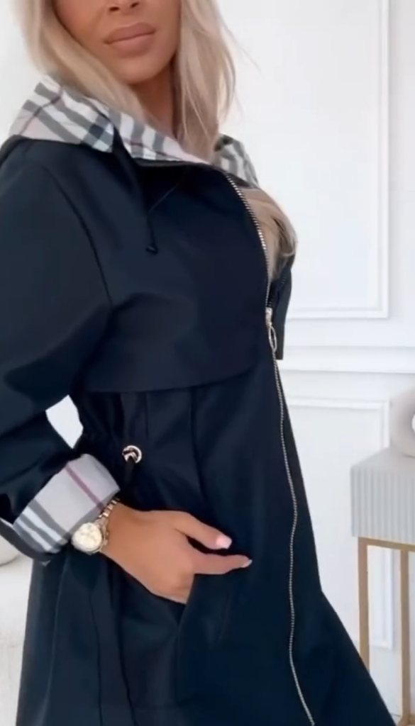 Μοντέρνο και ευέλικτο γυναικείο παλτό patchwork