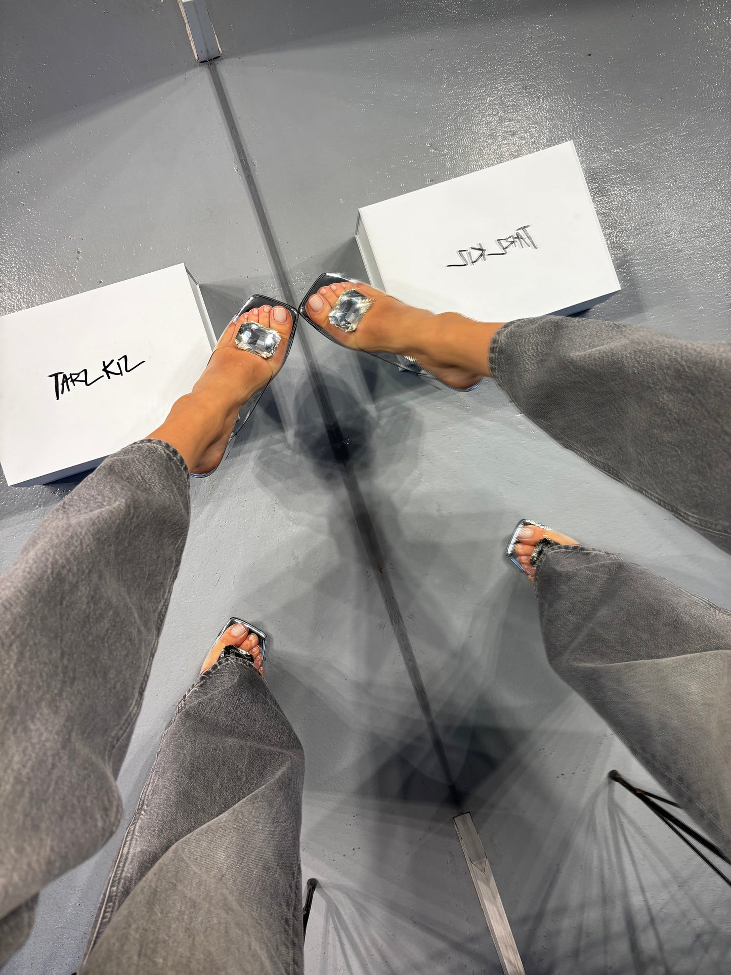 Καλοκαίρι 2025, τετράγωνη μύτη, χοντρό τακούνι, διαφανές, κρύσταλλο, ψηλοτάκουνο