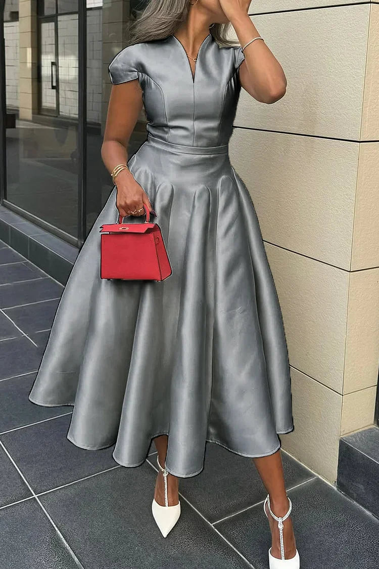 Φόρεμα για κορίτσια με V ντεκολτέ και φαρδιά μέση