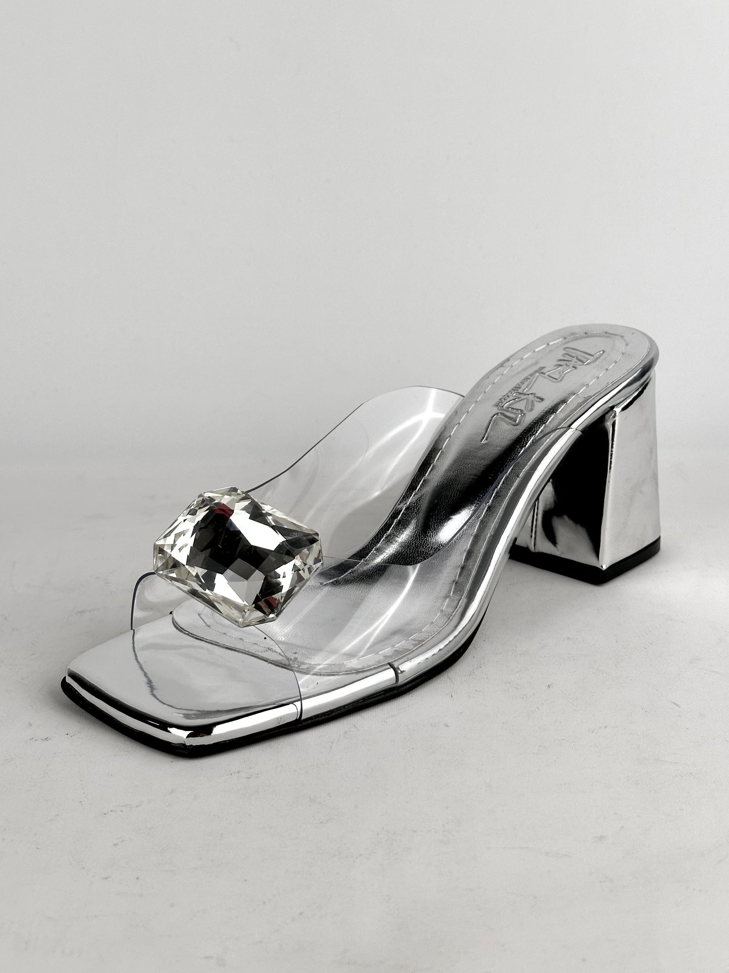 Καλοκαίρι 2025, τετράγωνη μύτη, χοντρό τακούνι, διαφανές, κρύσταλλο, ψηλοτάκουνο
