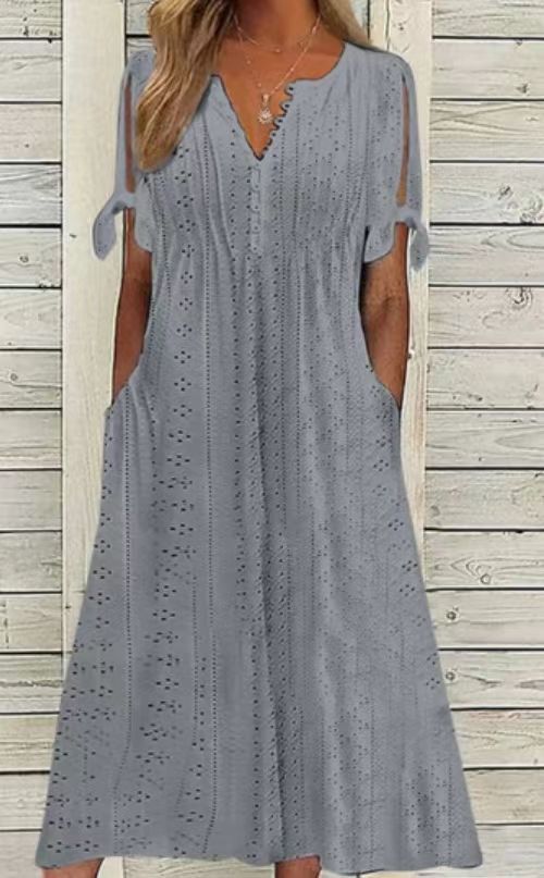 Κομψό γυναικείο φόρεμα με V λαιμόκοψη