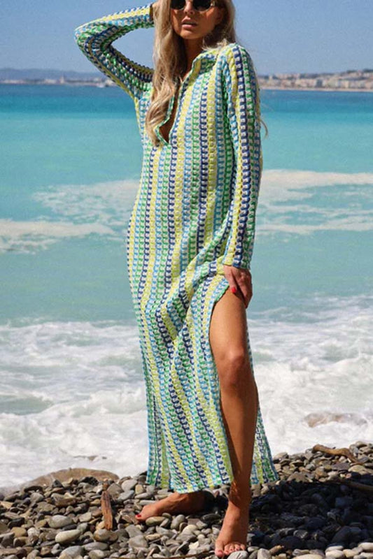 Μακρύ πλεκτό φόρεμα με αποκλειστικό τύπωμα και σκίσιμο με μακριά μανίκια