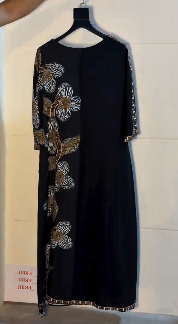 Φόρεμα casual με στρογγυλή λαιμόκοψη και τύπωμα με στρας